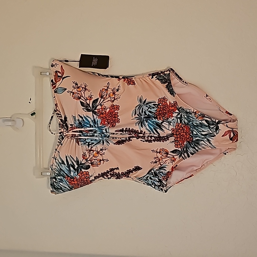 Tommy Hilfiger One-piece Floral Swimsuit - Picture 2 of 16
